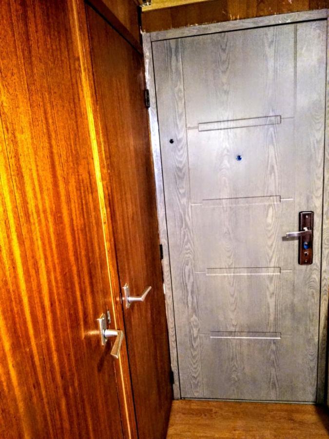 Two Rooms Rustic House - Self Check-In Bucareste Exterior foto