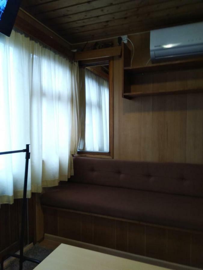 Two Rooms Rustic House - Self Check-In Bucareste Exterior foto