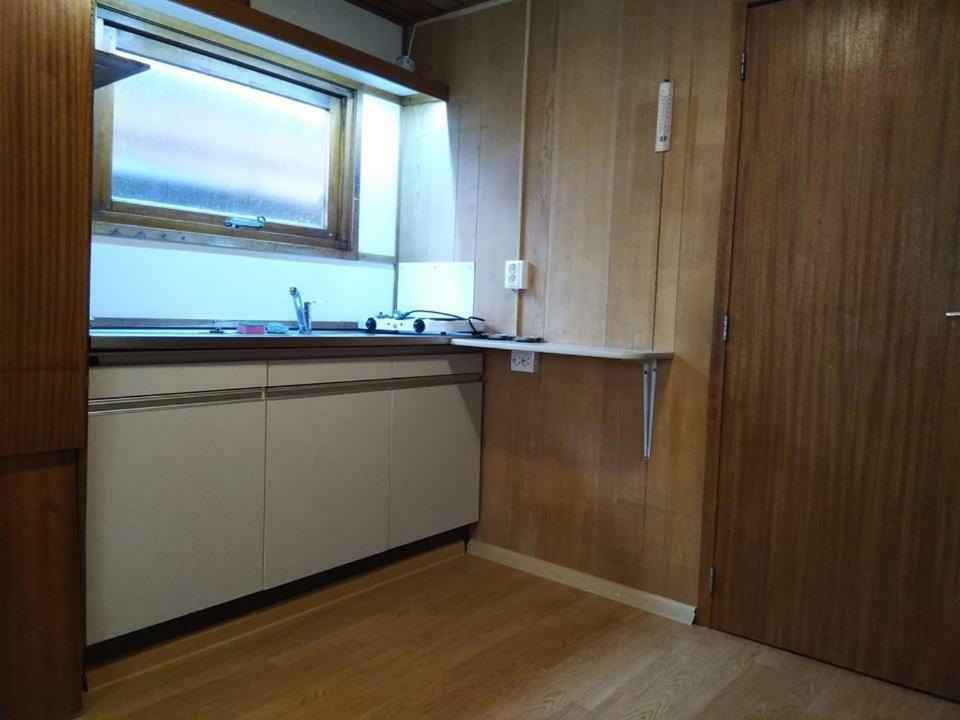 Two Rooms Rustic House - Self Check-In Bucareste Exterior foto
